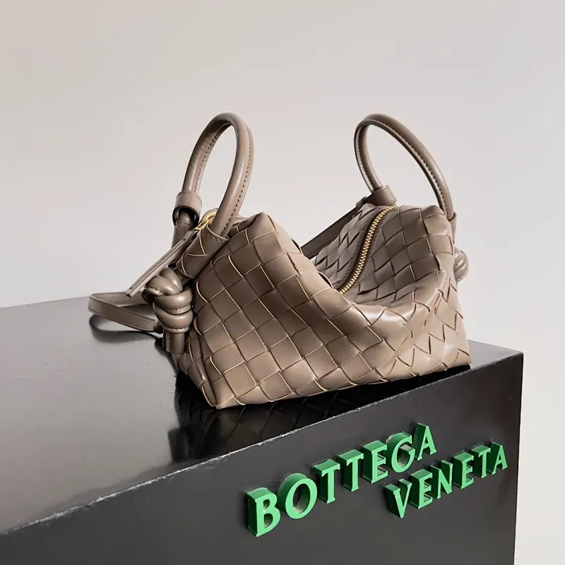All categories 💚 Authentic bags 💚 BV 2025 new BV crossbody bag